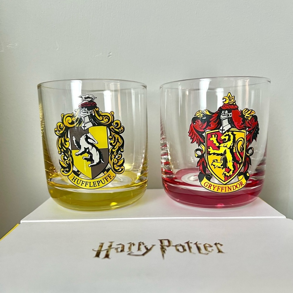 JoyJolt Harry Potter House Pride Short Drinking Glasses - Set of 4 NIB - Picture 5 of 9